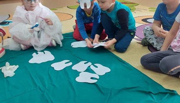 Dzień dentysty w Biedronkach w MPS nr 3 w Mławie