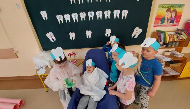 Dzień dentysty w Biedronkach w MPS nr 3 w Mławie