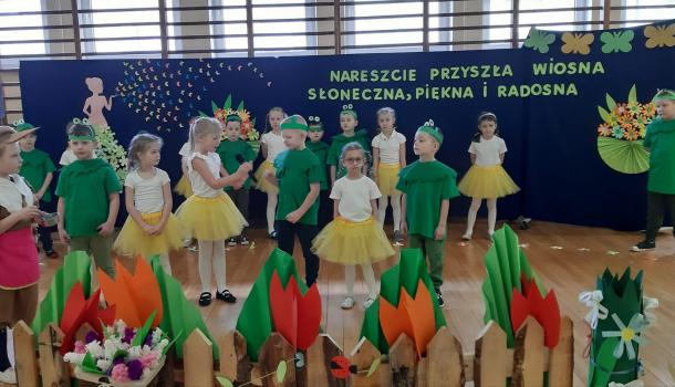 Pierwszy dzień wiosny w grupie 0 a w MPS  nr 3 w Mławie