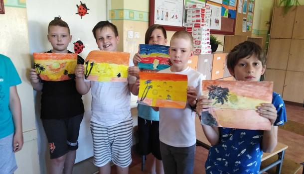 Wakacje! Znów będą wakacje! - klasa III b ze Szkoły Podstawowej nr 7 w Mławie