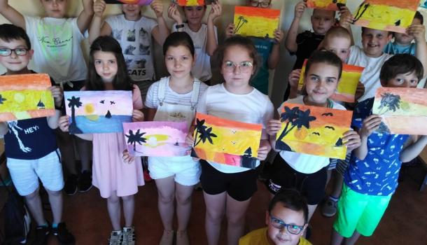 Wakacje! Znów będą wakacje! - klasa III b ze Szkoły Podstawowej nr 7 w Mławie