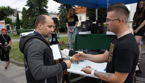 Podsumowanie zlotów samochodów i motocykli