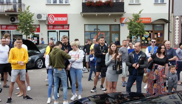 Podsumowanie zlotów samochodów i motocykli
