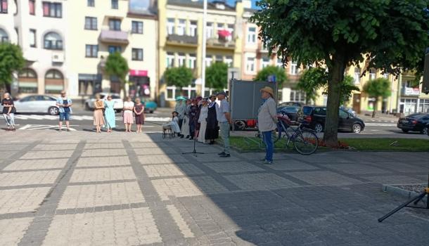 Wernisaż wystawy - Byli, przybyli, są (13).jpg 132