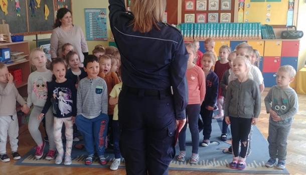 Spotkanie z policjantką w MPS nr 4 w Mławie