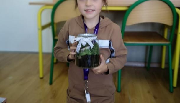 Projekt edukacyjny  w klasie 3 b Szkoły Podstawowej nr 3 w Mławie pt. Z ekologią na Ty - Las w słoiku “