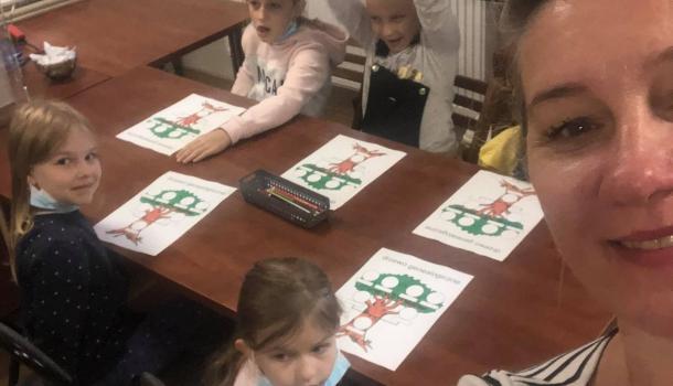 Wycieczka do Archiwum Państwowego - uczniowie z klasy II b Szkoły Podstawowej nr 7 w Mławie
