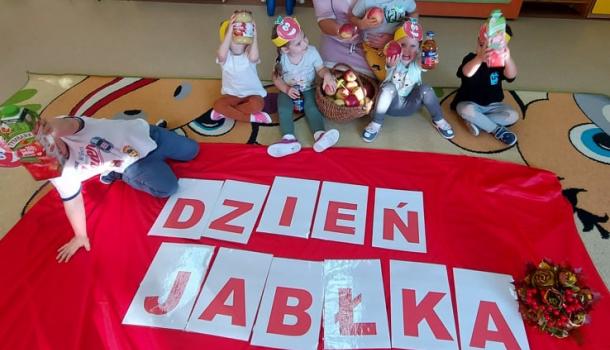 DZIEŃ JABŁKA W BIEDRONKACH W MPS nr 3 w Mławie