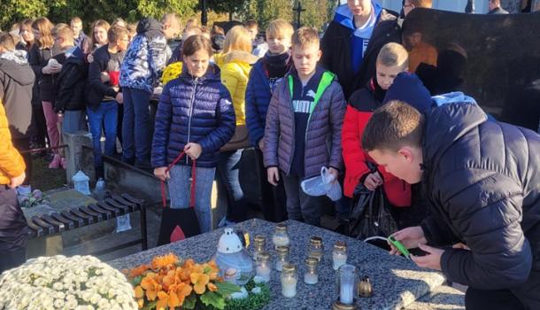 Pamiętajmy o zmarłych ZPO nr 3