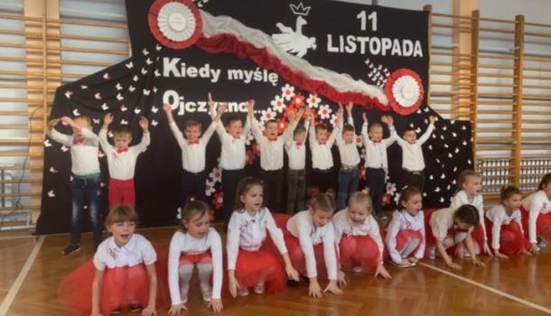 Przedszkolaki dla Niepodległej SP nr 2 Mława