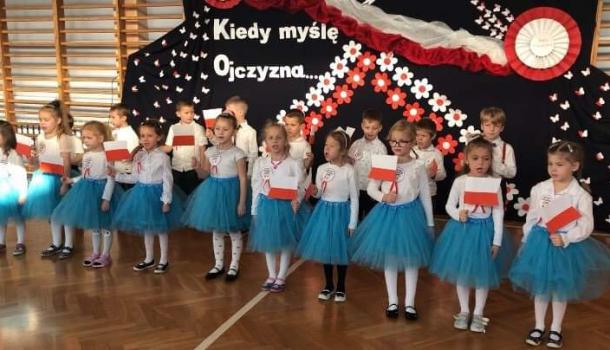 Przedszkolaki dla Niepodległej SP nr 2 Mława