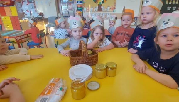 Dzień pluszowego misia w biedronkach w MPS nr 3 w Mławie