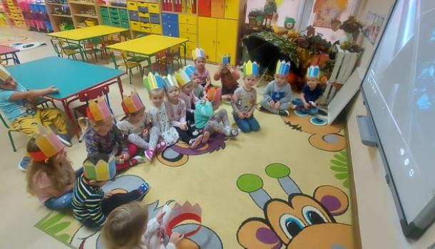 Dzień kredki w Biedronkach w MPS nr 3 w Mławie