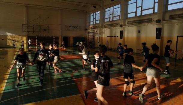 Dzień Tańca na lekcjach wychowania fizycznego w SP nr 7 w Mławie