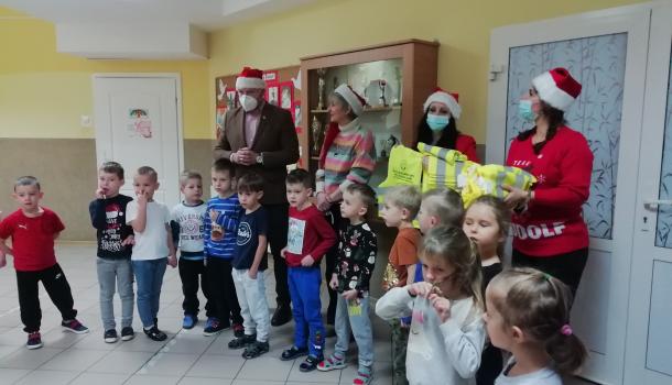 Przedszkole Nr 1, prezentacja kamizelek 