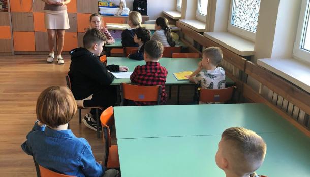Szkolne eliminacje do konkursu recytatorskiego w klasach I-III - Sp nr 7w Mławie