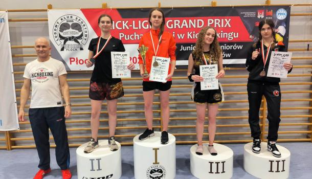 Puchar Polski juniorów w kickboxingu w wersji kick light dla ALEKSANDRY ŻUCHOWSKIEJ 