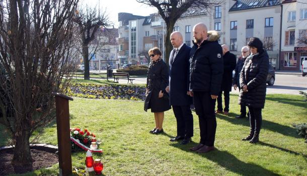 Naczelnik Wydziału Komunikacji Społecznej i Medialnej Urzędu Miasta Mława Magdalena Grzywacz, Burmistrz Miasta Mława Sławomir Kowalewski, Zastępca Burmistrza Miasta Mława Szymon Zejer i Dyrektor Miejskiego Domu Kultury w Mławie Edyta Suszek