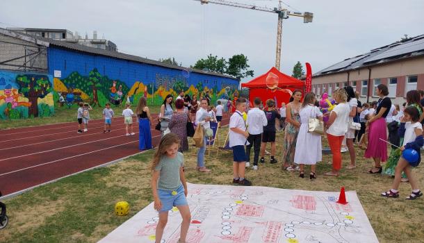 Event profilaktyczny na otwarciu muralu przy SP 3 