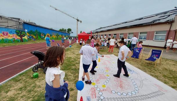 Event profilaktyczny na otwarciu muralu przy SP 3 