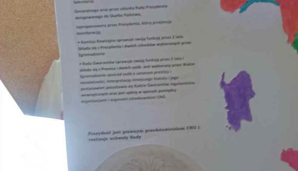 Stoisko prezentujące struktury samorządu w wybranych krajach UE