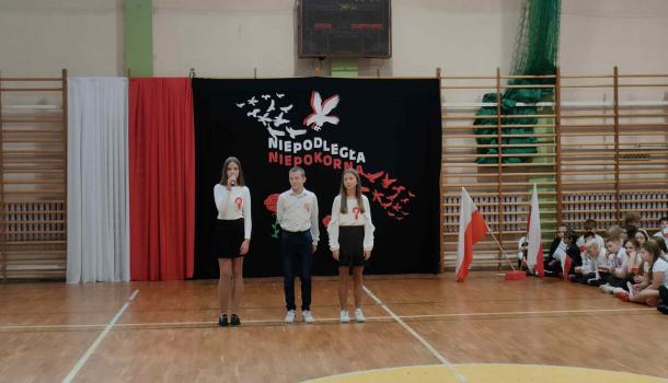 Uroczysty apel w Zespole Placówek Oświatowych nr 1 