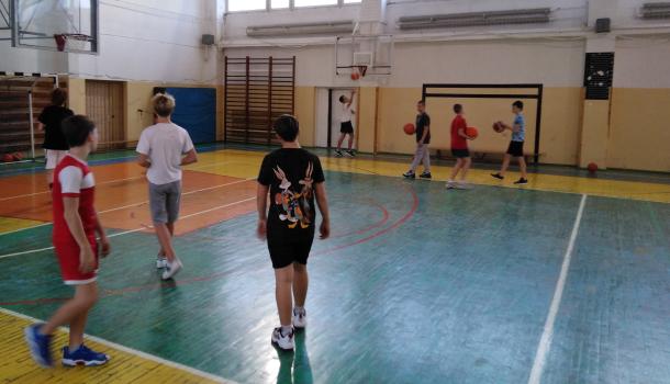 Zajęcia sportowe z elementami profilaktyki w mławskich szkołach