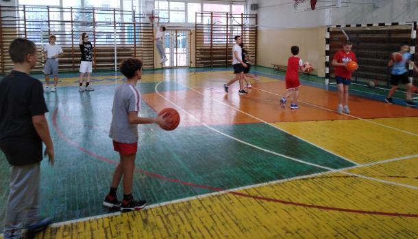 Zajęcia sportowe z elementami profilaktyki w mławskich szkołach