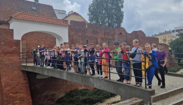 Trzecioklasiści z SP nr 1  w Warszawie