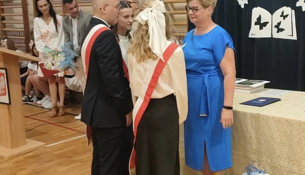 Uroczyste zakończenie roku szkolnego 2023/2024 klas 1 - 4 w SP nr 1