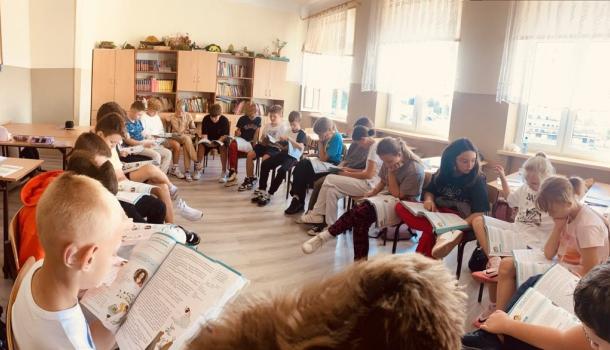 Ogólnopolski Dzień Głośnego Czytania w SP nr 3