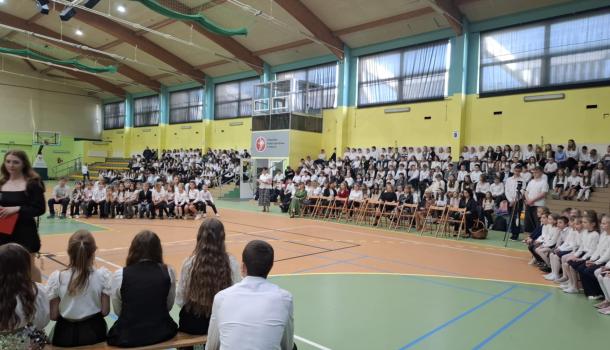 Uroczysta akademia z okazji uchwalenia Konstytucji 3 Maja w SP nr 3