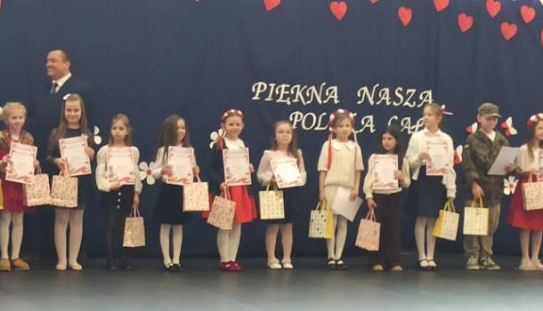 Sukces uczennicy z SP nr 7 w Konkursie Wokalnym "Patriotyczna Nutka”
