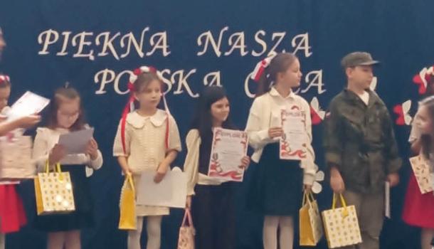 Sukces uczennicy z SP nr 7 w Konkursie Wokalnym "Patriotyczna Nutka”