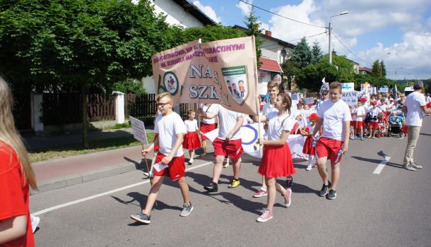 71 - Korowód Ku Niepodległej