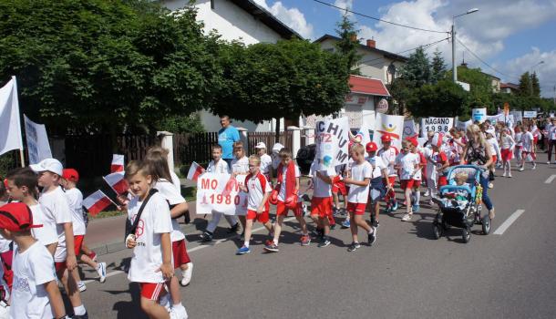 73 - Korowód Ku Niepodległej