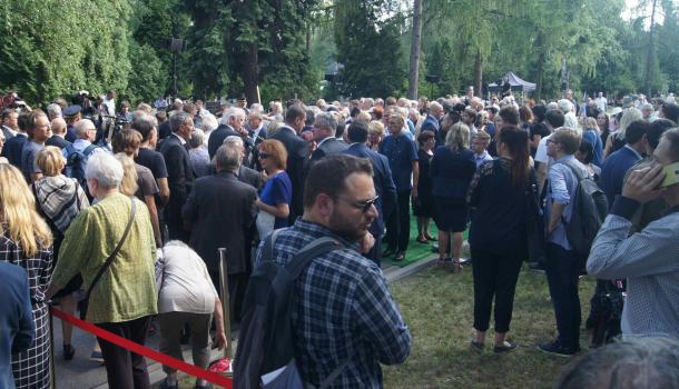 Uroczystości pogrzebowe na Powązkach 