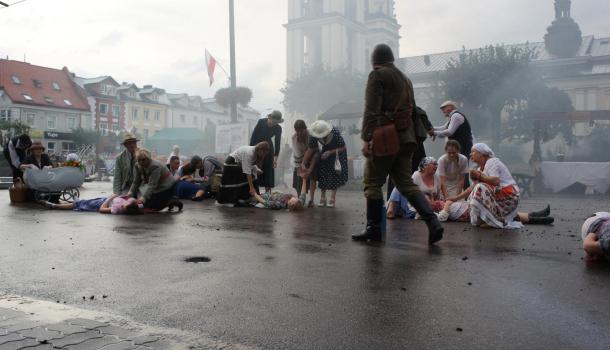 Nalot bombowy na Mławę - 24.08.2018 - fot. Magdalena Grzywacz (20) (Copy)