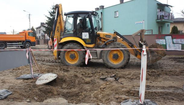 Na ul. Marii Skłodowskiej-Curie trwają prace budowlane