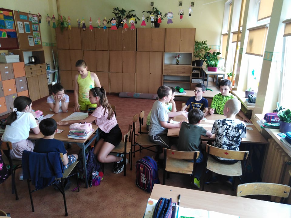 Szkoła Podstawowa Nr 7 W Mławie Aktualności Wakacje! Znów będą wakacje! - klasa III b ze Szkoły Podstawowej nr 7 w